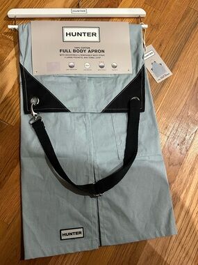 New sith tag Hunter Light Gray & Black Full Body Apron